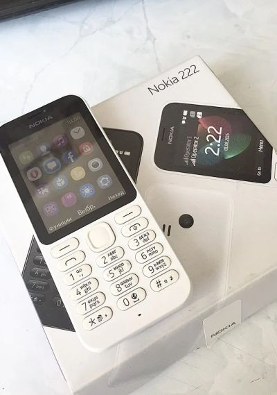 Лот: 13955948. Фото: 1. Nokia 222. Кнопочные мобильные телефоны