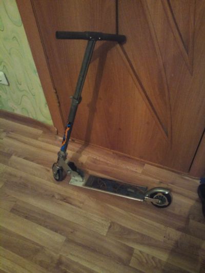 Лот: 14822561. Фото: 1. Продам самокат. Состояние среднее... Самокаты