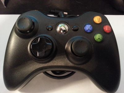 Лот: 4213006. Фото: 1. Джойстик проводной XBox 360,ПК... Аксессуары для игровых приставок, консолей, геймпады