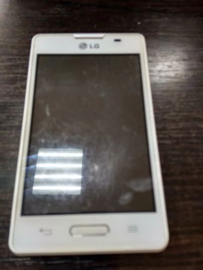 Лот: 13001927. Фото: 1. Телефон LG E440. Кнопочные мобильные телефоны