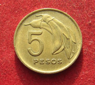 Лот: 19988636. Фото: 1. Уругвай 5 песо, 1968 г. Америка