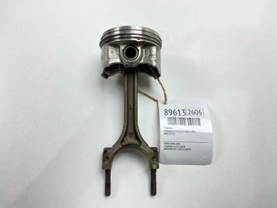 Лот: 23320637. Фото: 1. Поршень Mitsubishi Colt 2002 MN176717... Двигатель и элементы двигателя