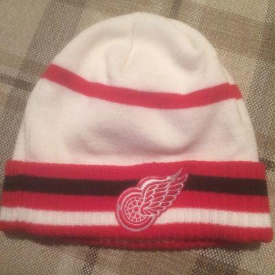 Лот: 14937329. Фото: 1. шапка Reebok Detroit Red Wings. Головные уборы