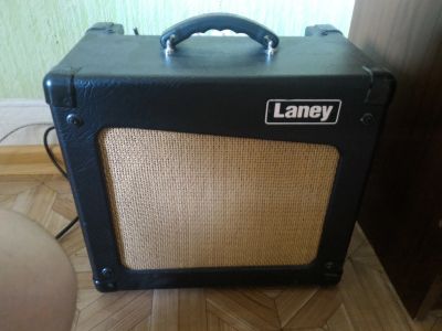 Лот: 12043013. Фото: 1. Laney cub 10 Комбо усилитель ламповый... Гитарные эффекты и комбоусилители