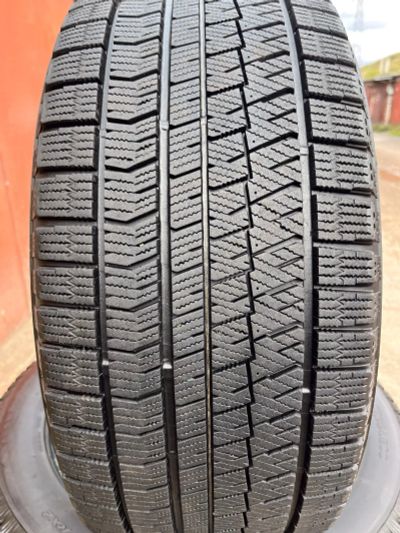 Лот: 25798331. Фото: 1. Bridgestone Blizzak VRX2 R18 245... Шины
