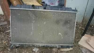 Лот: 11619759. Фото: 1. Радиатор Nissan sunny ad wingroad. Двигатель и элементы двигателя