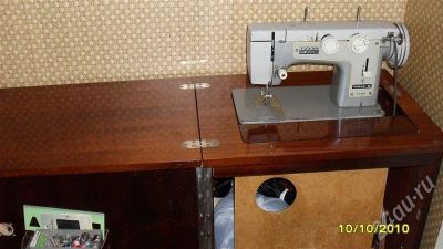 Лот: 555432. Фото: 1. Бытовая техника. Швейная, вязальная