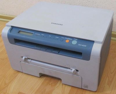 Лот: 11015510. Фото: 1. Лазерный МФУ Samsung SCX - 4220. МФУ и копировальные аппараты
