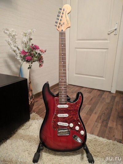 Лот: 18147936. Фото: 1. Squier standard stratocaster 2007. Гитары