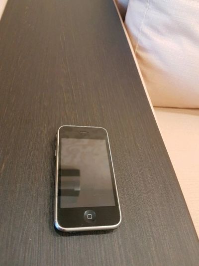 Лот: 12242324. Фото: 1. Iphone 3gs 16gb. Смартфоны