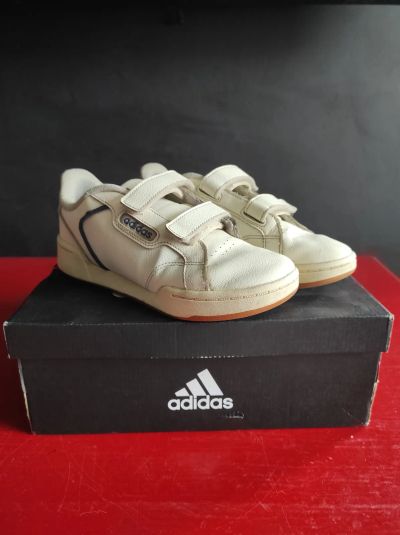 Лот: 19359870. Фото: 1. кроссовки кеды adidas. Кеды, кроссовки
