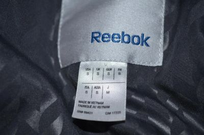 Лот: 4011391. Фото: 1. Куртка Reebok ( все по 500). Другое (спортивная одежда)