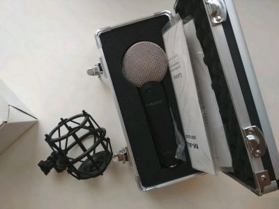 Лот: 10628977. Фото: 1. Студийный микрофон М-Аudio Luna... Студийные микрофоны, радиомикрофоны и радиосистемы