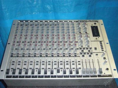 Лот: 1354564. Фото: 1. Behringer 2642A. Микшерный пульт... Микшеры, предусилители, микрофонные эффекты