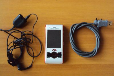 Лот: 3842317. Фото: 1. sony ericsson w595. Кнопочные мобильные телефоны