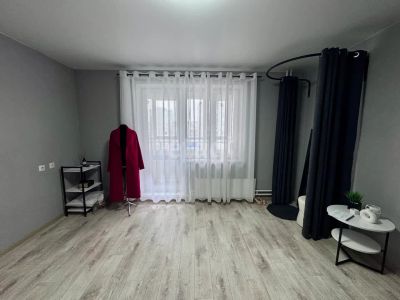 Лот: 24952443. Фото: 1. Продам 1-комн. кв. 40.2 кв.м... Квартиры, студии
