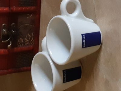 Лот: 14000605. Фото: 1. Кофейные чашки с логотипом Lavazza. Кружки, стаканы, бокалы