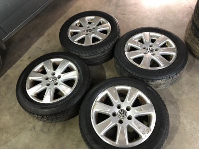 Лот: 12018422. Фото: 1. литьё Volkswagen Passat 215/55... Шины на дисках