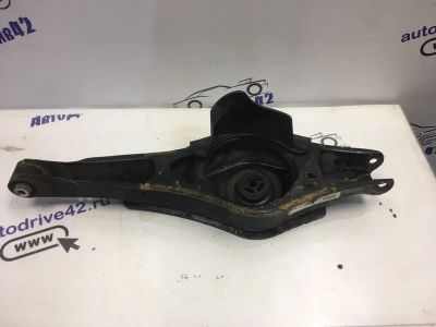 Лот: 21716581. Фото: 1. рычаг поперечный Volkswagen Jetta... Двигатель и элементы двигателя