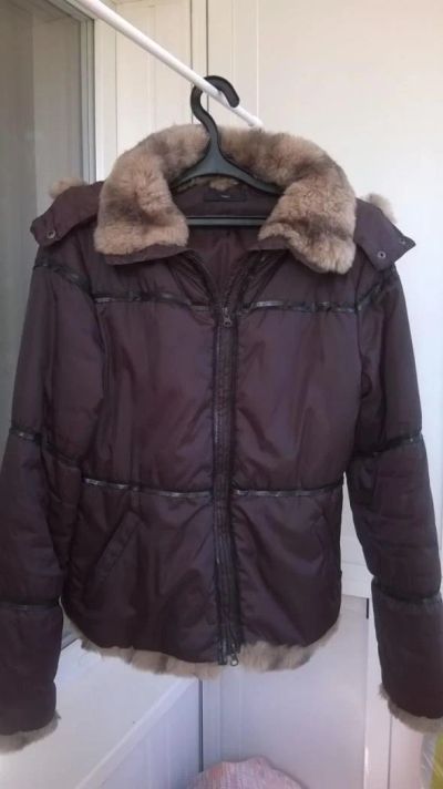 Лот: 5990849. Фото: 1. Куртка размера S Д Ё Ш Е В О... Верхняя одежда