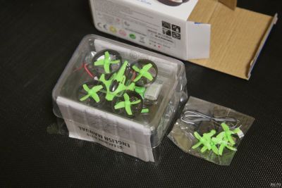 Лот: 13033027. Фото: 1. Квадрокоптер Eachine E010 + 3... Квадрокоптеры