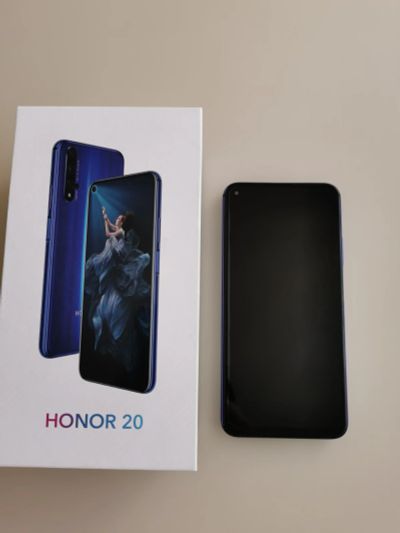 Лот: 18757208. Фото: 1. Смартфон huawei Honor 20. Смартфоны