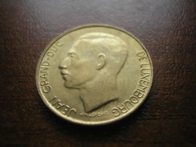 Лот: 8236883. Фото: 1. 5 франков 1987 года. Люксембург... Европа