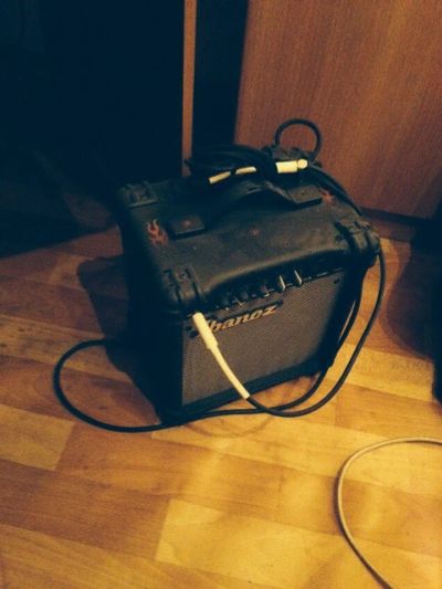 Лот: 4315661. Фото: 1. Комбоусилитель Ibanez 10 ватт. Гитарные эффекты и комбоусилители