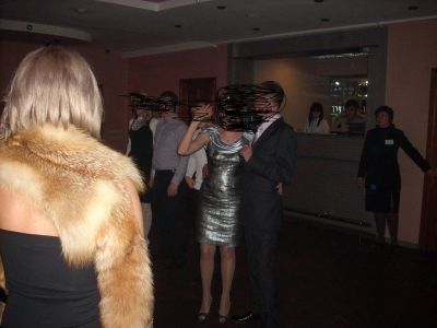 Лот: 4622648. Фото: 1. Шикарное вечернее платье из натуральных... Платья