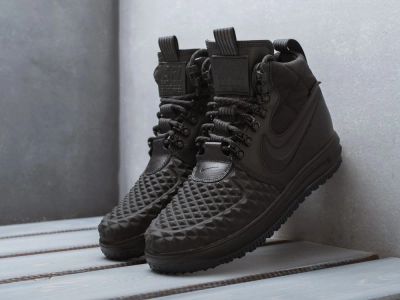 Лот: 12706318. Фото: 1. Кроссовки Nike Lunar Force 1 Duckboot... Кеды, кроссовки, слипоны