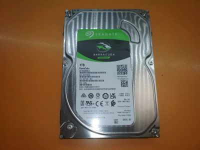 Лот: 7747440. Фото: 1. Новый жесткий диск Seagate ST1000DM010... Жёсткие диски (HDD)