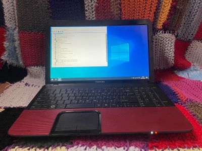 Лот: 21108134. Фото: 1. Ноутбук Toshiba c850. Ноутбуки