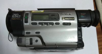 Лот: 10481591. Фото: 1. Видеокамера Sony CCD-TR3400E... Видеокамеры
