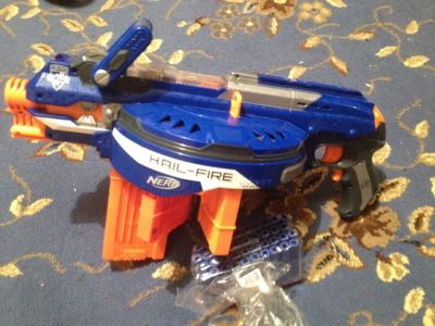 Лот: 12493666. Фото: 1. nerf hail-fire. Бластер.Для детей... Военная тема