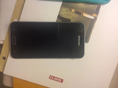 Лот: 8715482. Фото: 1. Samsung Galaxy J3. Смартфоны