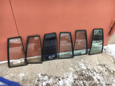 Лот: 15160468. Фото: 1. Стекло заднее боковое Toyota caldina. Кузов