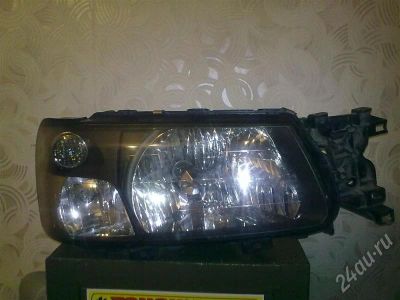 Лот: 273032. Фото: 1. Фара правая на Subaru Forester... Оптика и освещение