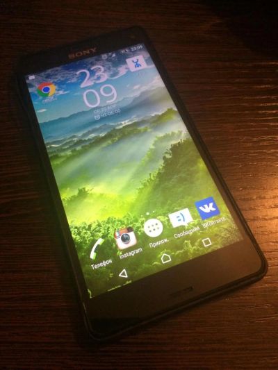 Лот: 7367960. Фото: 1. Sony Xperia Z3 compact. Смартфоны