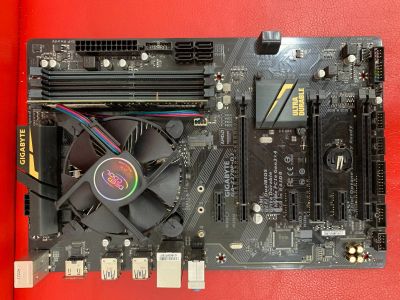 Лот: 25079467. Фото: 1. 2 мат платы Gigabyte GA-Z270P-D3... Материнские платы