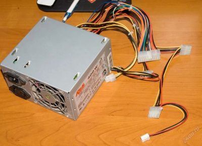 Лот: 89794. Фото: 1. Блок питания 400W. Корпуса, блоки питания