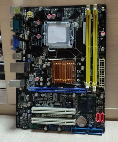 Лот: 19874176. Фото: 1. Мат. плата ASUS P5KPL-AM IN/ROEM... Материнские платы