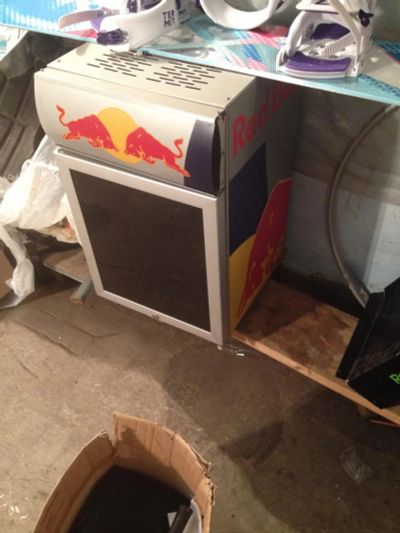 Лот: 8877052. Фото: 1. Red Bull холодильник продам. Холодильники, морозильные камеры