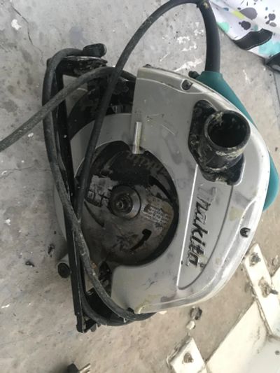 Лот: 15691612. Фото: 1. Дисковая пила Makita 5704r ( оригинал... Электроинструмент