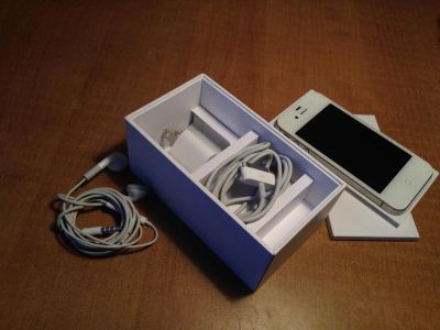 Лот: 3515097. Фото: 1. Iphone 4s, 16 GB. Никогда не был... Смартфоны