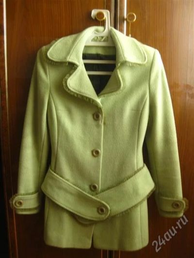 Лот: 926655. Фото: 1. Пальто короткое 42 размера. Верхняя одежда
