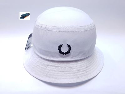 Лот: 13854381. Фото: 1. Панама летняя Fred Perry (белый... Головные уборы