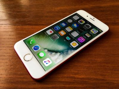Лот: 11297736. Фото: 1. iPhone 6 red 16gb. Смартфоны