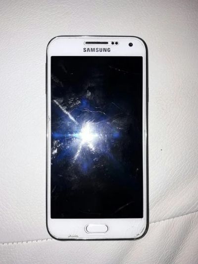 Лот: 7804781. Фото: 1. Samsung Galaxy E5 SM-E500H/DS. Смартфоны