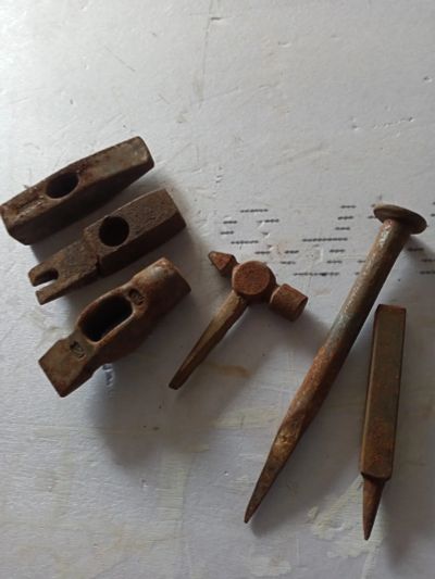 Лот: 19218643. Фото: 1. Молотки железо старое. Ручной инструмент