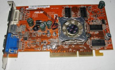 Лот: 6001692. Фото: 1. AGP видеокарта 128Mb ATI radeon... Видеокарты